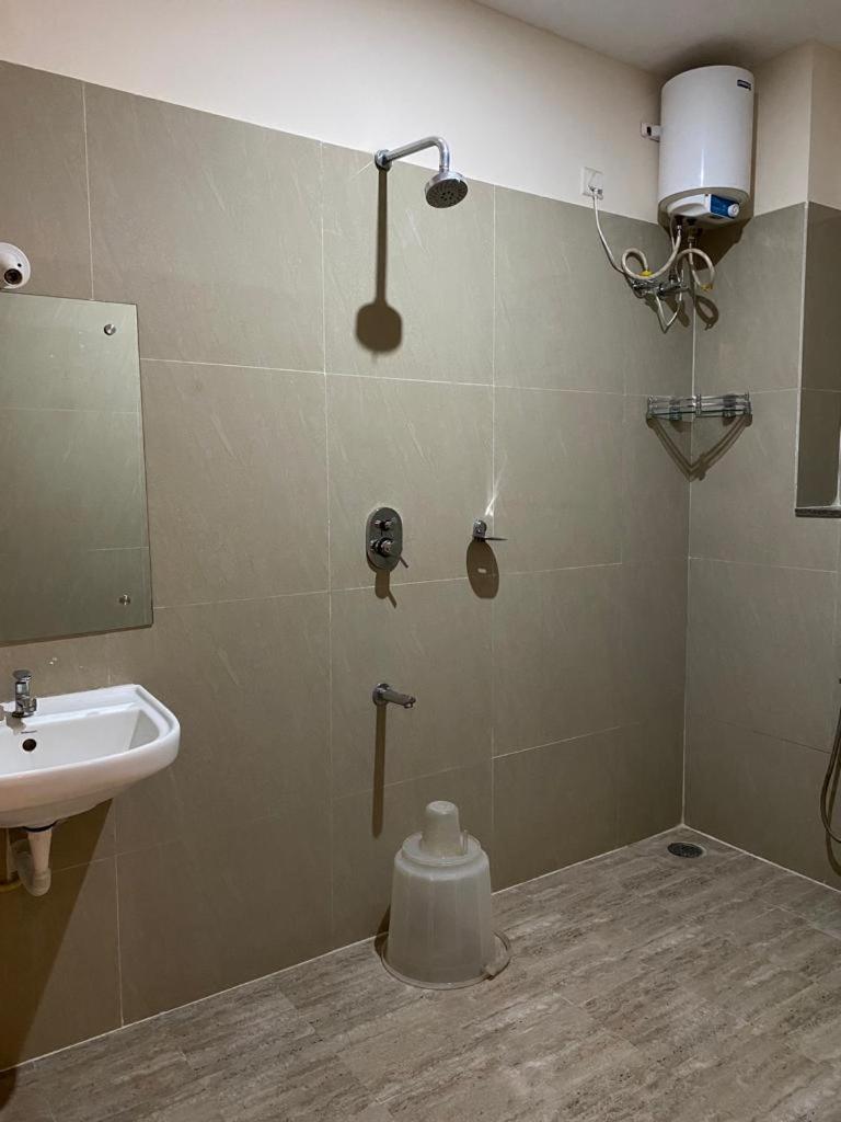 Akshatha Home Stay Bangalore Dış mekan fotoğraf